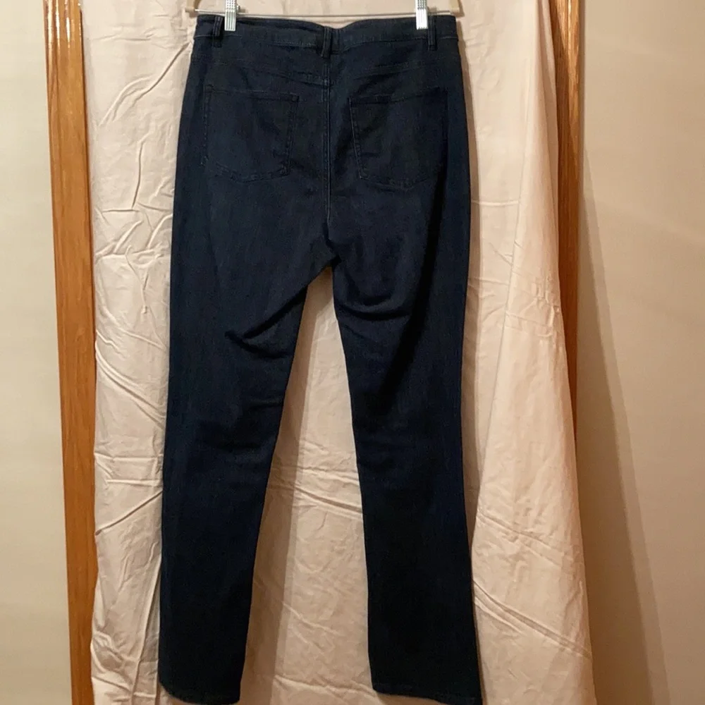 Jeans - Picture 2 of 3